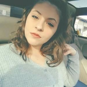 Meet your Posher, Caitlin-rose